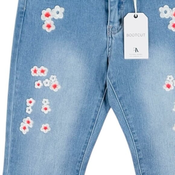 NWT FLYING ANGEL Women's Blue Jeans Size 9/29 Flower Embroidery Boot Cut Stretch - Picture 7 of 15